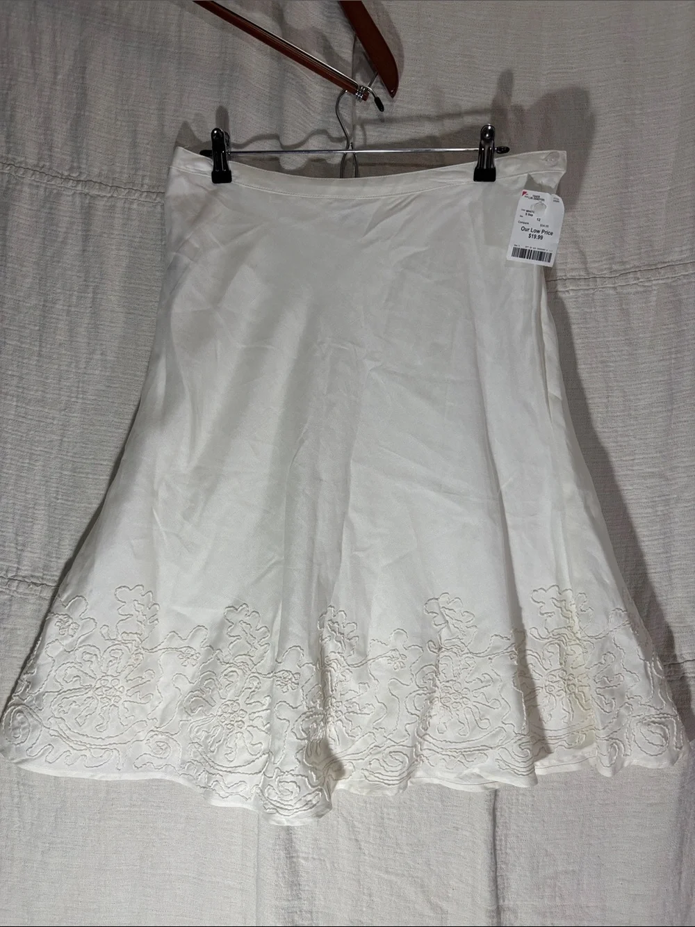 Appraisal Ivory Embroidered A Line Midi Skirt Size 12 Ramie Rayon Blend Lined